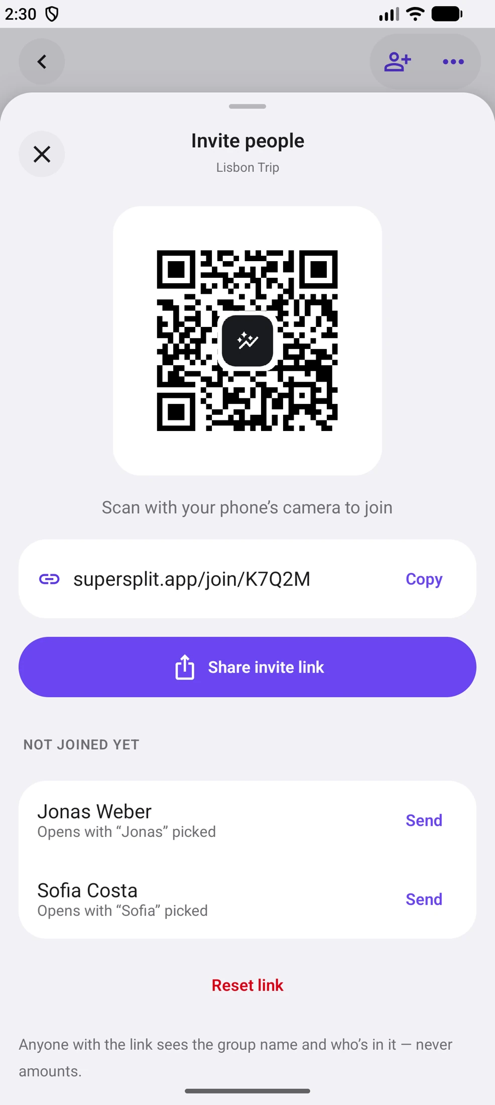Android invite drawer showing a QR code with the SuperSplit icon in its centre